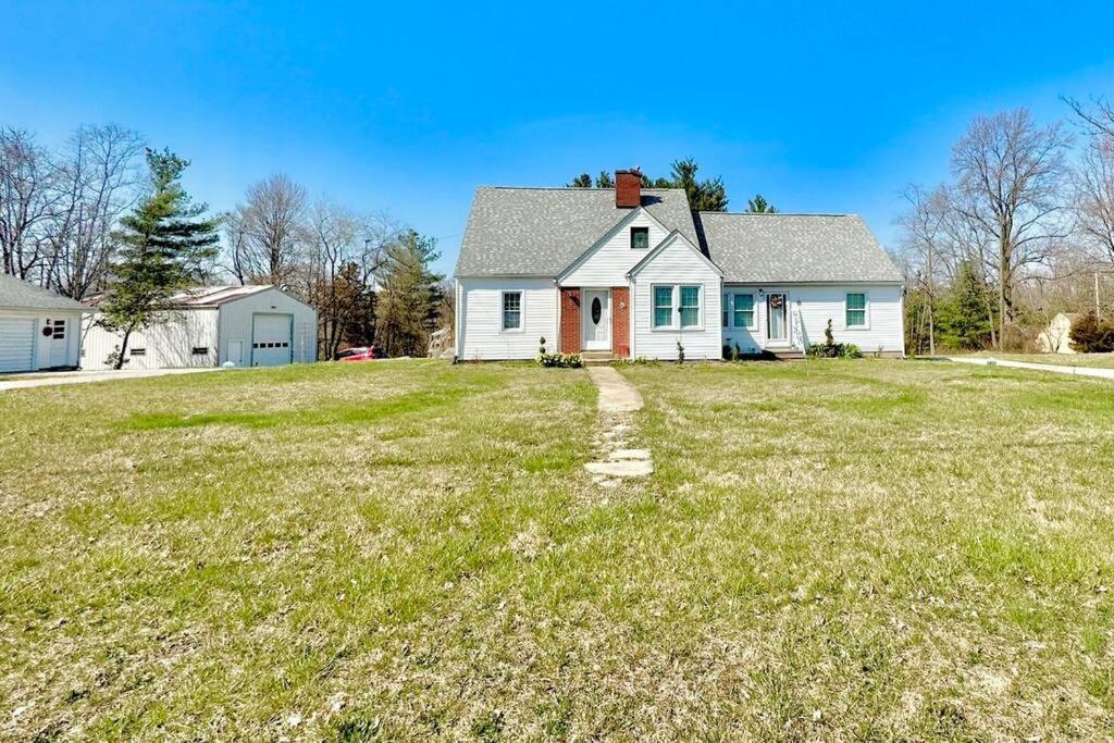 Trestle Creeks Original Farmhouse บลูมมิงตัน ภายนอก รูปภาพ